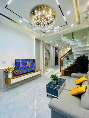 nhà mới thiết kế hiện đại 4 lầu mặt tiền đường số 1 gò vấp chỉ 7ty9 thuong lượng