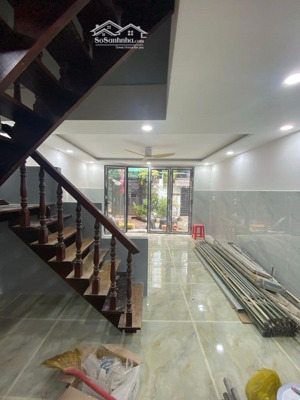 nhà 2 tầng xh tới nhà ngang hơn 4.5m dtcn 40m2 - gần khu chế xuất tân thuận -chỉ 5.6 tỳ