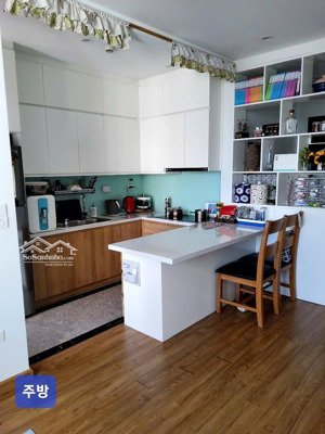 cần tiền bán gấp chung cư ct8 the emerald đình thôn mỹ đình 79m 2n2w sổ đỏ giá 7,8 tỷ full đồ