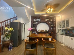 nhà đẹp dân xây ngõ ôtô 173 hoàng hoa thám, 6 tầng 4 ngủ, ngõ ba gác thông tứ hướng, vf3 trước nhà