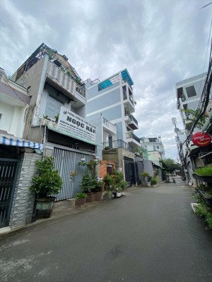 bán nhà 3 tầng 4x16m hẻm xe tải 1 trục lê đức thọ giá chỉ 7t9 ở ngay hoặc cho thuê kd