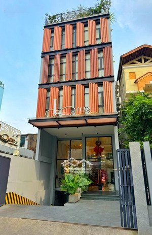 bán khách sạn tn: 300 triệu, dt: 8m x 23m - mt nội bộ nguyễn gia trí, bt. hầm 5 tầng giá 53 tỷ