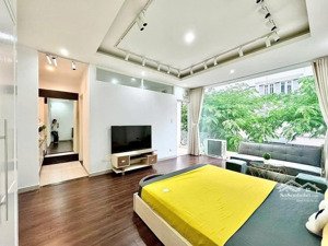 căn hộ 35m2 ban công mới leng keng ngay coopmart nhiêu lộc- ở liền - ngắn hạn- dài hạn