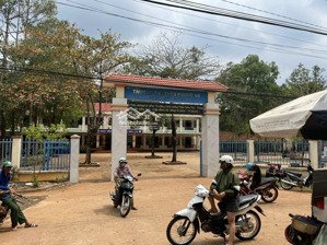 Lô đất Mặt Tiền đất Quy Hoạch đường Nhựa 18 Mét . Sổ Hồng Riêng, Thổ Cư, Phía Sau đất Có Suối.