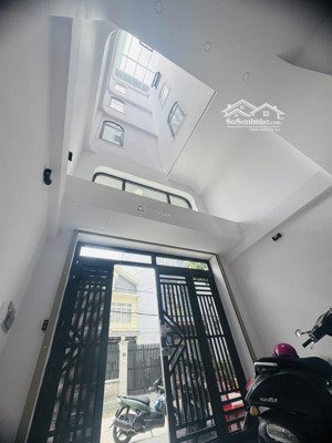 mặt tiền nguyễn sơn 6 tầng 7pn giảm sâu còn 11.6 tỷ