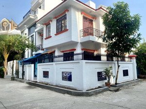 cho thuê biệt thự giá rẻ thảo điền diện tích sử dụng 300m2 nội thất đầy đủ giá chỉ 30 triệu/tháng