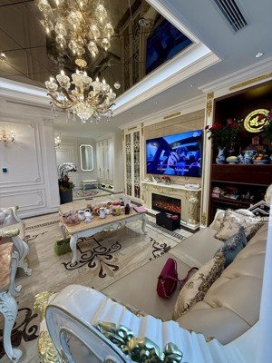 bán gấp căn hộ chelsea park, trung kính, 13.45 tỷ, 128m2, 3pn, 2wc, full nội thất đẹp xịn, sổ đỏ cc