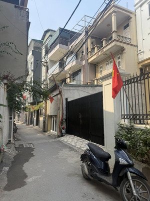 chung cư mini 27 phòng phương canh 200mx 9 tầng (8 nổi 1 hầm) oto đỗ cửa chỉ 48 tỉ