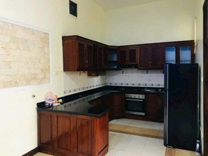 nhà có sân rộng ô tô vào 140 m 4 ngủ đồ cơ bản tô ngọc vân