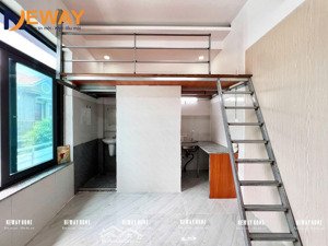 phòng có gác ban công sẵn máy lạnh thang máy gần aeon mall tân phú