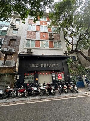 cho thuê nhà mặt phố láng hạ-đống đa,dt:60m2 x 4 tầng,mt:5m.kinh doanh mọi mô hình