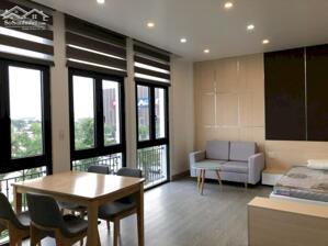  CHO THUÊ NGUYÊN CĂN 5 TẦNG - 3 MẶT TIỀN , SHOPHOUSE VINHOMES IMPERIA - HOÀN THIỆN, CÓ THANG MÁY