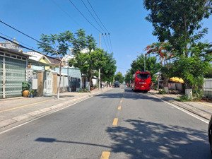 cần tiền bán gấp lô đất mặt tiền đường tắc xuất cách dự án vinhomes cần giờ 150m