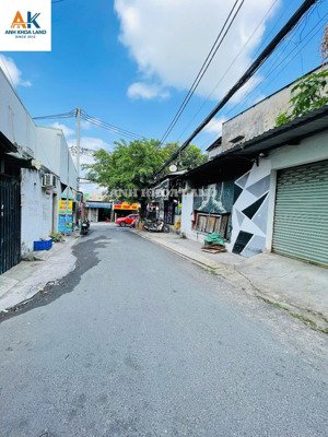 66tr/m2 góc 2 mặt tiền hẻm ngay ga metro, ngang 15m khủng, được xây hầm/ full thổ cư - gía 15,5 tỷ