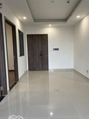 trống sẵn ở liền 2pn 1wc q7 boulevard nguyễn lương bằng - nội thất cơ bản - 9.5 triệu/tháng