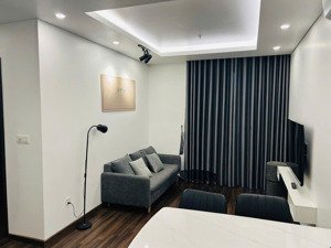 bán căn 2pn tại hoàng huy grand tower view metro, 55m2 full nội thất, đã có sổ đỏ. cho thuê 10 tr.