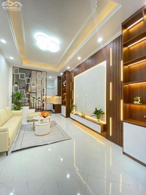 Bán nhà Đại Mỗ gần AEON MALL Hà Đông xây 5 Tầng, 4 phòng giá 5.7 tỷ