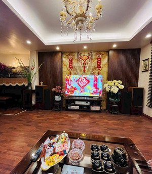 thuỵ khuê - đồng cổ 40m2 x 6t, ngõ thông, nhà siêu đẹp, giá chỉ 10 tỷ