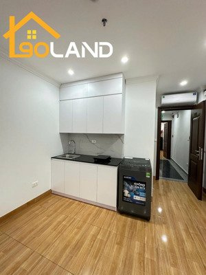 khai trương nhà mới - mặt đường 2 oto chánh nhau