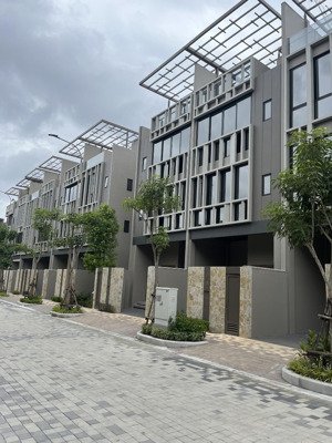 chính chủ, tôi cần để lại căn nhà phố, khu biệt thự sycamore