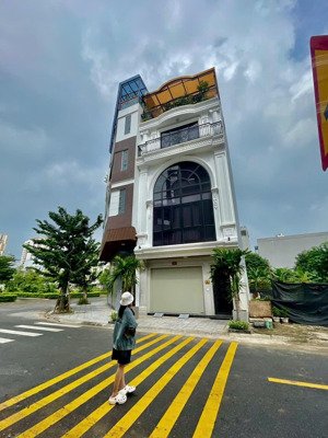 bán nhà phân lô ô tô tránh-vỉ hè-việt hưng-5 tầng thang máy-kinh doanh-2 mặt thoáng-full nội thất