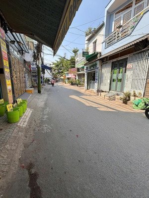 nhà diện tích lớn 117m2, hẻm ô tô phạm hùng, p4 q8- gần nhà thờ nam hải