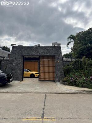 Bán nhà 40 Lê Thị Riêng, Phường Ea Kao, diện tích 900m2, ngang 20m, dài 45m. Thổ cư 266m2