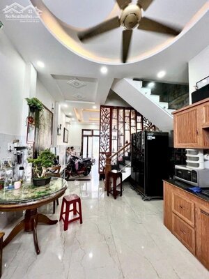 Phú Nhuận, vị trí Kd, 3 Tầng, hẻm 8m xe hơi thông Trần Huy Liệu_Nguyễn Văn Trỗi, DT 4.1x 18, 14.x Tỷ