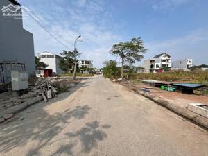 Bán siêu phẩm TĐC Tràng Cát dt 40m2 đối diện công viên, sau có lưu không 20m cực đẹp.