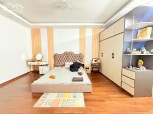 Bán nhà 2 Ô Tô tải tránh Trần Hòa - Hoàng Mai, Gần Phố, Lô Góc, 30m2, MT 4m, 3.25 Tỷ