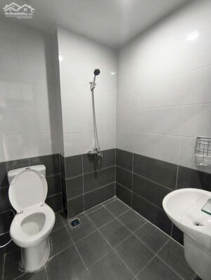 Cho thuê căn 2,5 ngủ có đồ cơ bản tại chung cư 384 Lê Thánh Tông , Ngô Quyền