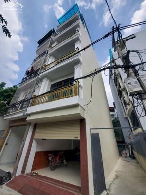 Bán nhà Phố Trạm,Long Biên 7 tầng,50m oto vào nhà nhỉnh 15 tỷ