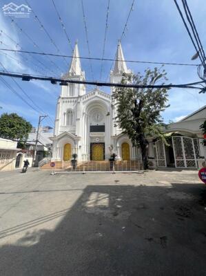 Bán nhà hẻm xe hơi thống nhất kinh doanh được 40m2 5 tỷ 990 Tl