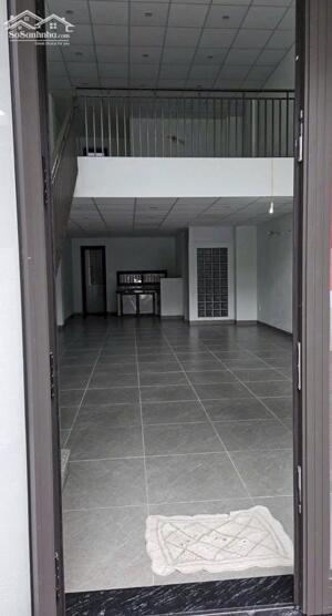 Cho thuê nhà cấp 4 mê lửng mặt tiền Trường Thi - Khu Sân Bay