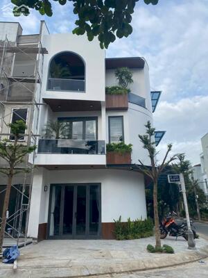 Chính chủ gửi bán nhà 3 tầng 2 MT đường Nguyễn Thúy và Nguyễn Huy Tự. Đà Nẵng.