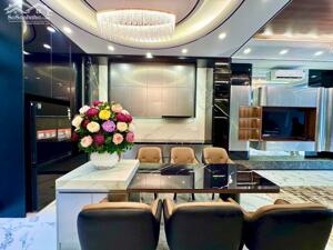 Bán nhà Quận 7 Khu TĐC Phú Mỹ, dt 5x18m,3 lầu full nội thất