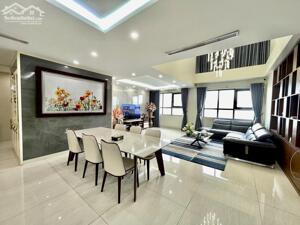 Chính chủ bán căn hộ 2pn+ tại chung cư Mulberry lane giá tốt. Liên Hệ 0937904678