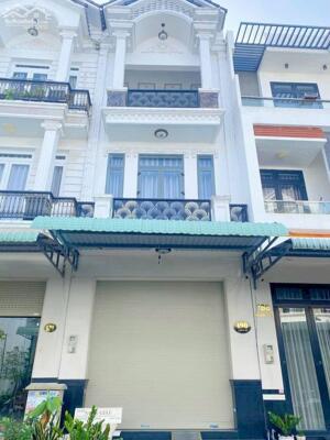 Bán Nhà 1 Trệt 2 Lầu Mới Đẹp - Đường B5 - KDC Hưng Phú - P. Hưng Phú - TP. Cần Thơ