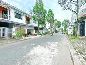 HÀNG THƠM XUẤT HIỆN - Giá Ngộp Ôxi. NHÀ 1 TRỆT LẦU ĐƯỜNG SỐ 1 KDC NAM LONG 2 TP CẦN THƠ