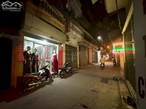 Bán Nhà Ngõ Quỳnh 30.3m2. 4 tầng. mặt tiền 3m. giá đẹp 7.95 Tỷ Hai Bà Trưng Hà Nội