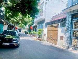 Ô TÔ NGỦ TRONG NHÀ, 4 Tầng 5PN 60m2 (5 x 12), P3 Gò Vấp, giá 9.x ty