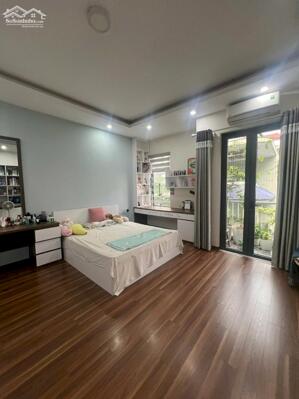 Bán nhà phố Thái Hà, Đống Đa 60m, 5 tầng, mt 4.5m. Giá: 32 tỷ. LH: 0937158386