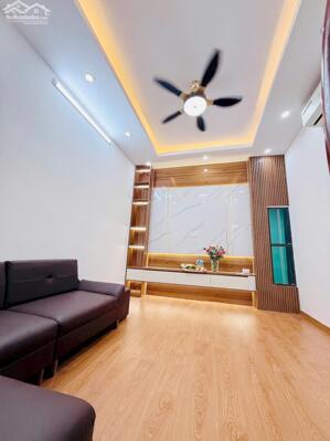 Bán nhà 6 tầng phố Đội Cấn, Ba Đình thông Giang Văn Minh nhà đẹp cạnh hồ Đầm Tròn giá 4,86 tỷ SĐCC