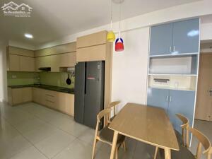 Cho thuê căn hộ Oriental Plaza 106m2, 3PN, bancon thoáng, giá 15tr/th