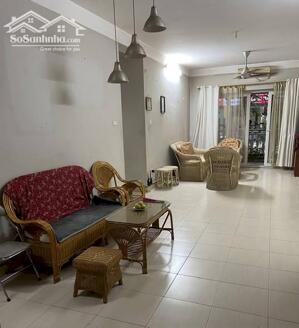 Bán chung cư tầng 1 khu CT18 Việt Hưng-Long Biên-104m 3 ngủ 2wc-sẵn sổ đỏ-giá bán 6.5 tỷ (thương lượng)