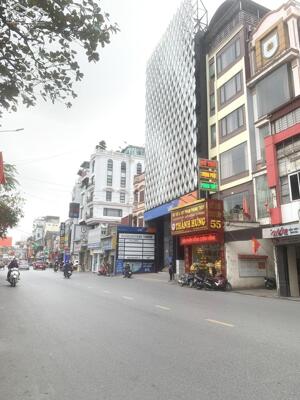Cho thuê nhà MT: 6,3m DT: 160m2 phố Tô Hiệu vỉa hè rộng, nhận diện tốt.