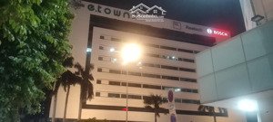 bán nhà etown cộng hòa, trong công viên 4 tầng 4x16 giá 7.99 tỷ