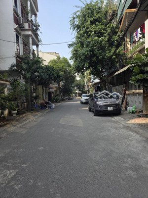 bán nhà mặt phố tân thụy, 65m,thang máy,kinh doanh bất chấp,vỉa hè ,nội thất sang sịn,chie 21xty