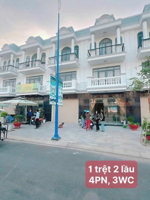 nhà phố thương mại ngay tthc bàu bàng, bình dương (cũ)