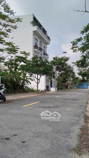 cần bán lô đất kdc long hậu nam sài gòn. dt: 5m x 20m giá 2,2 tỷ. sổ đỏ riêng